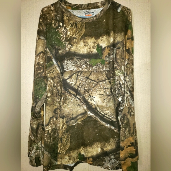 Magellan Outdoors Other - Magellan Outdoors Long Sleeve Camo 2XL